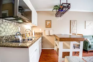 1021 Scott St, San Diego, CA 92106 - Photo 4