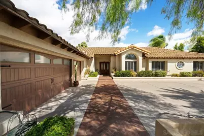  328 Montecito Gln, Escondido, CA 92025 - Photo 2