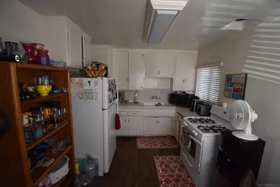  909-911 Chalcedony Street, San Diego, CA 92109 - Photo 8
