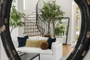 9643 Claiborne Square, La Jolla, CA 92037 - Photo 20