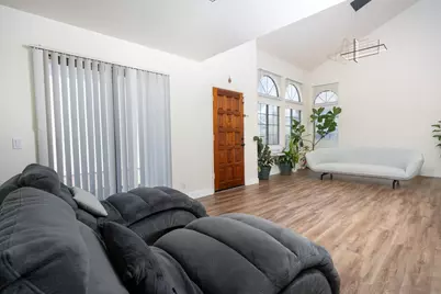  15609 Maturin Dr, San Diego, CA 92127 - Photo 6