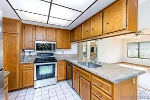 8733 Elford Ct, San Diego, CA 92129 - Photo 12