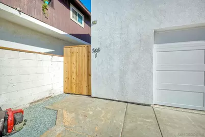  560 11th St, Imperial Beach, CA 91932 - Photo 4