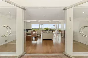 2326 Rue Adriane, La Jolla, CA 92037 - Photo 2