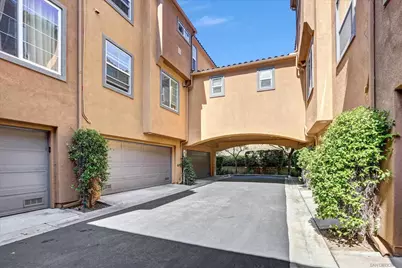  2908 Escala Cir, San Diego, CA 92108 - Photo 2