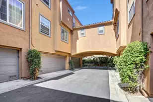 2908 Escala Cir, San Diego, CA 92108 - Photo 2