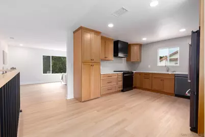  361 E Indian Rock Rd, Vista, CA 92084 - Photo 10