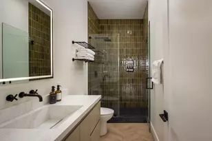 5140 Los Robles Dr, Carlsbad, CA 92008 - Photo 20