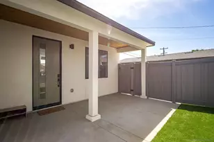 5140 Los Robles Dr, Carlsbad, CA 92008 - Photo 34