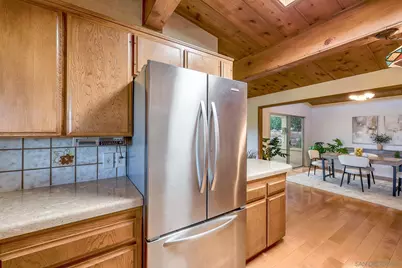  1642 York Dr, Vista, CA 92084 - Photo 8