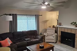 279 Durian St, Vista, CA 92083 - Photo 2