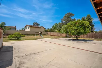  5837 Jeffries Ranch, Oceanside, CA 92057 - Photo 20