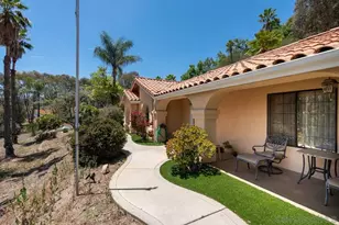 29828 Margale Ln, Vista, CA 92084 - Photo 8