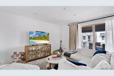 15681 Rennyson Way, San Diego, CA 92127 - Photo 2