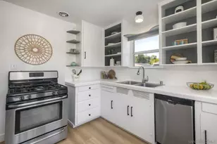 1027 Knowles Ave, Carlsbad, CA 92008 - Photo 10