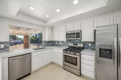  33155 Avenue D, Yucaipa, CA 92399 - Photo 4