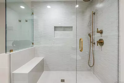  808 Caminito Azul, Carlsbad, CA 92011 - Photo 18
