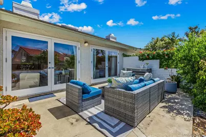  808 Caminito Azul, Carlsbad, CA 92011 - Photo 22