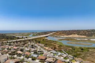 942 Santa Hidalga, Solana Beach, CA 92075 - Photo 2