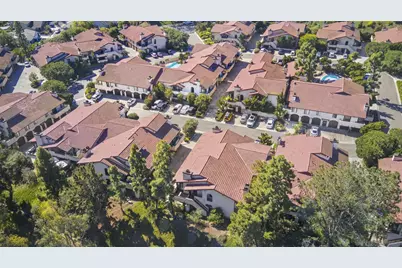  13788 Ruette Le Parc #D, Del Mar, CA 92014 - Photo 4