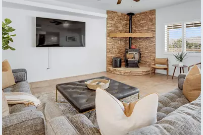  9255 Del Monte Avenue, Yucca Valley, CA 92284 - Photo 30
