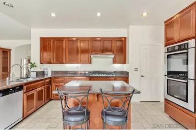  807 Calle Lagasca, Chula Vista, CA 91910 - Photo 18