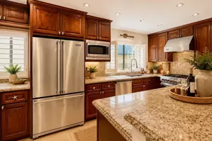 7911 Caminito Del Cid, La Jolla, CA 92037 - Photo 18