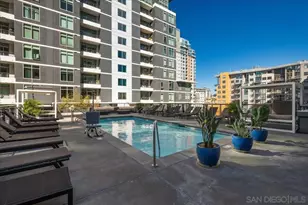 425 W Beech St, San Diego, CA 92101 - Photo 22