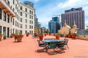 702 Ash St, San Diego, CA 92101 - Photo 46