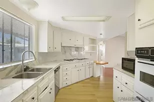 211 N Citrus Ave, Escondido, CA 92027 - Photo 8