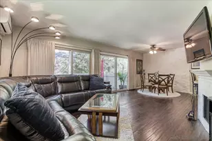 1262 River Glen Row, San Diego, CA 92111 - Photo 2