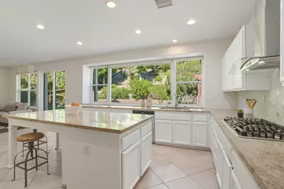  3335 Avenida Nieve, Carlsbad, CA 92009 - Photo 6