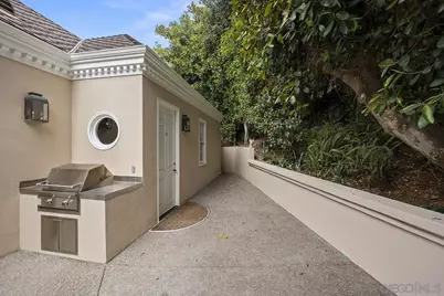  7612 Hillside Dr, La Jolla, CA 92037 - Photo 66
