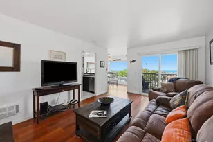 908 Caminito Madrigal, Carlsbad, CA 92011 - Photo 4