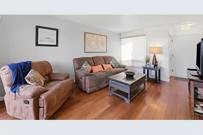  908 Caminito Madrigal #Unit H, Carlsbad, CA 92011 - Photo 6