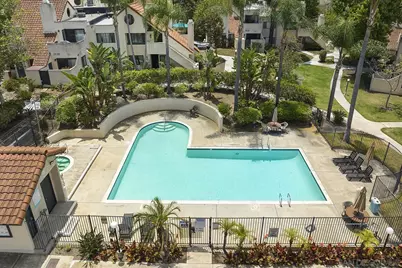  355 N Melrose Dr #E, Vista, CA 92083 - Photo 36