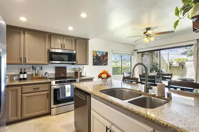  355 N Melrose Drive #E, Vista, CA 92083 - Photo 10