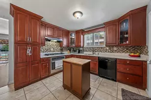 819 Brucker, Spring Valley, CA 91977 - Photo 2
