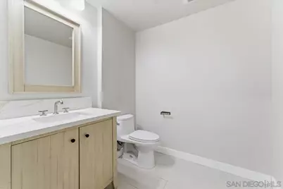  1150 J #103, San Diego, CA 92101 - Photo 8