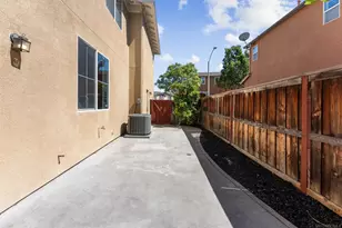 2241 Flowerpot Ln, Chula Vista, CA 91915 - Photo 36