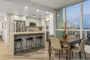 555 Front St, San Diego, CA 92101 - Photo 22