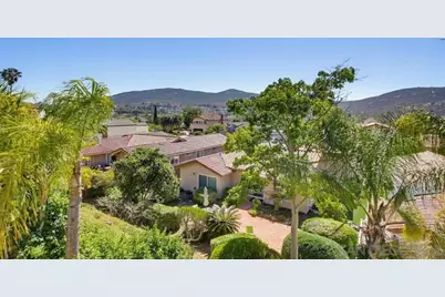  17766 Aguamiel Rd, San Diego, CA 92127 - Photo 2