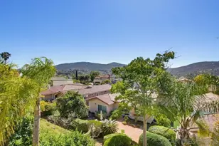 17766 Aguamiel, San Diego, CA 92127 - Photo 2