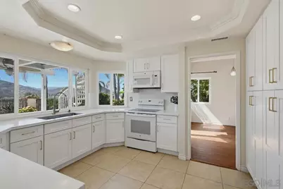  17766 Aguamiel Rd, San Diego, CA 92127 - Photo 16