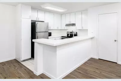  9249 Village Glen Dr. #102, San Diego, CA 92123 - Photo 14
