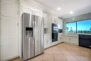 1419 Rimrock Dr, Escondido, CA 92027 - Photo 10