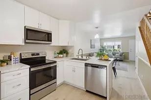 8272 Echo Dell Rd, San Diego, CA 92119 - Photo 10
