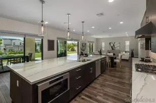 13710 Chestnut Ct, San Diego, CA 92130 - Photo 12