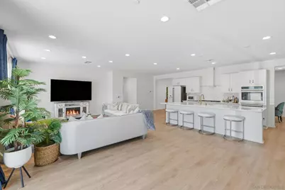  34490 Bloomberry Rd, Murrieta, CA 92563 - Photo 2