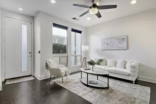 2624 Aperture Cir, San Diego, CA 92108 - Photo 2